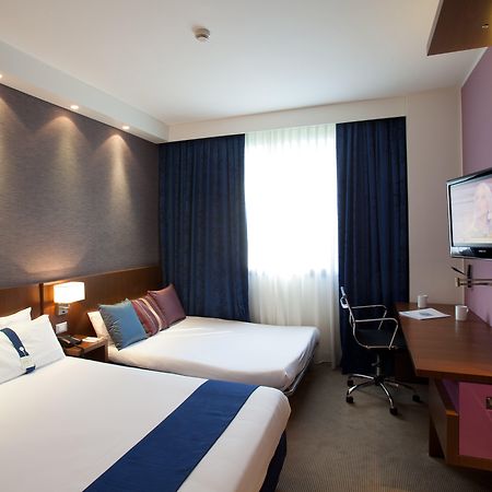 Holiday Inn Express Reggio Emilia By Ihg Rum bild