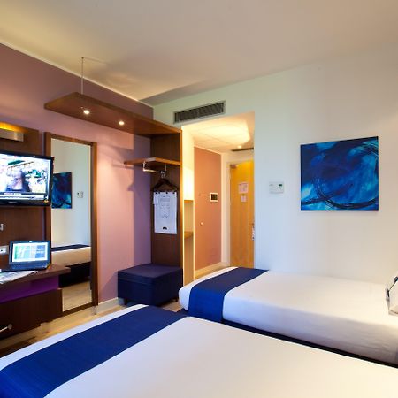 Holiday Inn Express Reggio Emilia By Ihg Exteriör bild