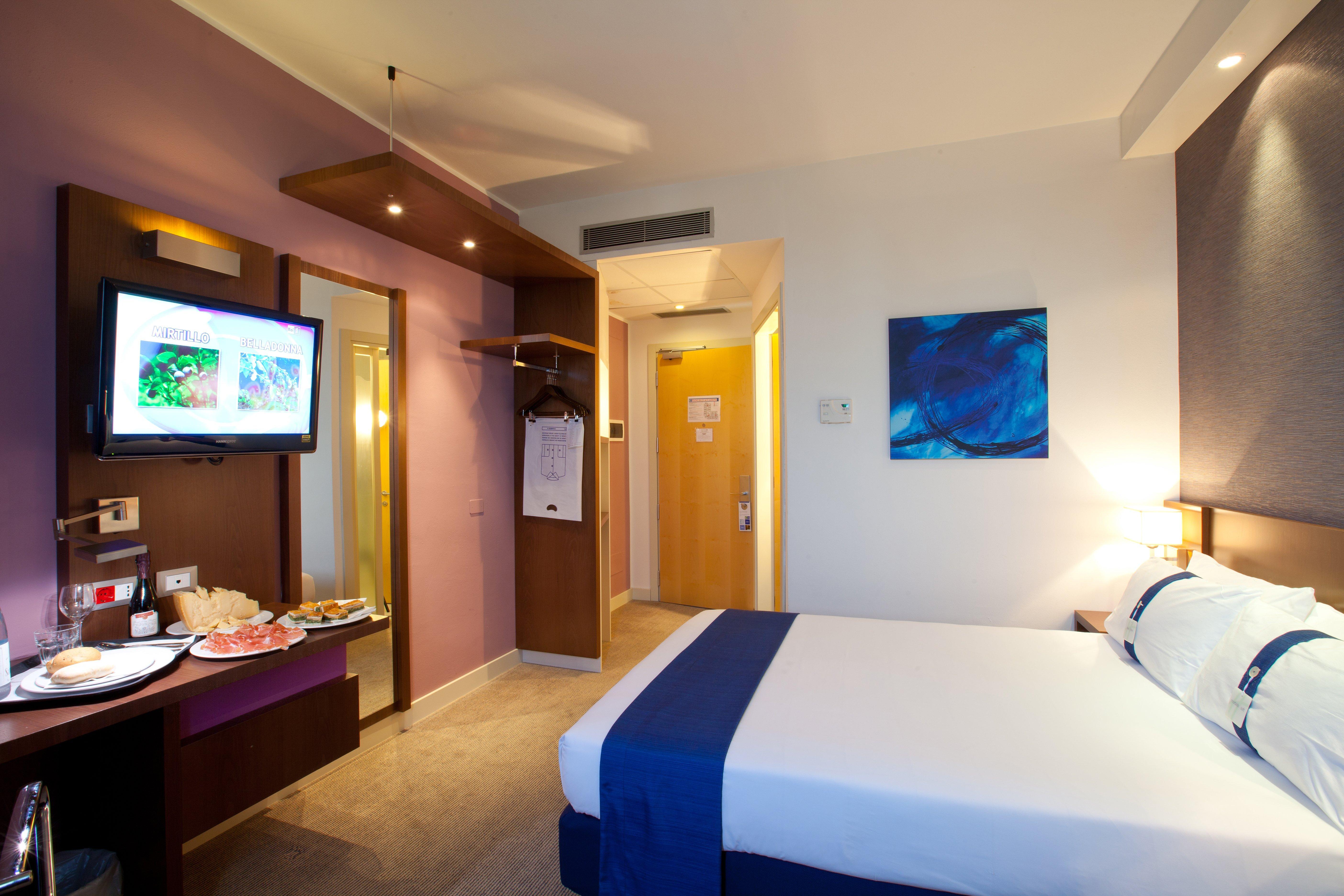 Holiday Inn Express Reggio Emilia By Ihg Exteriör bild