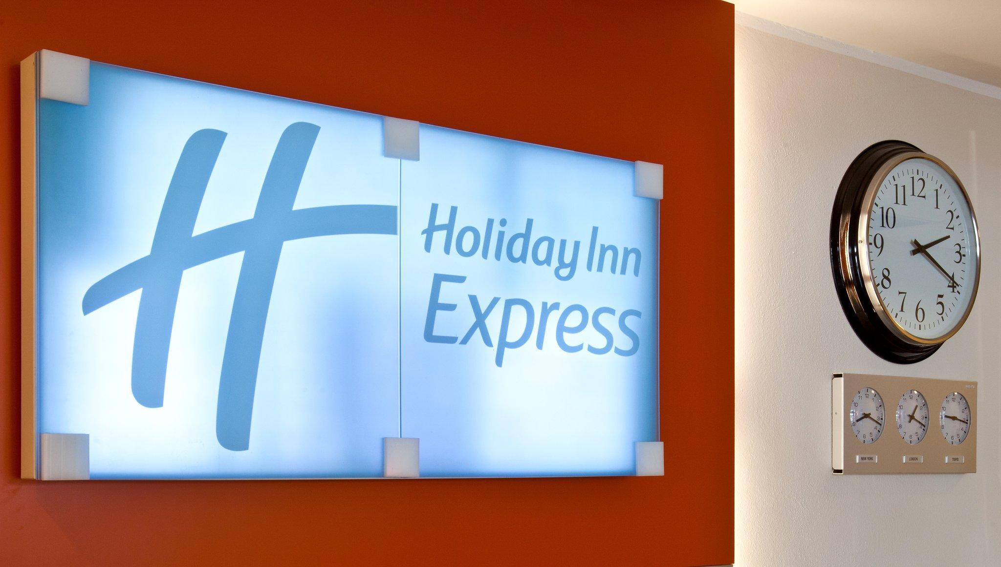 Holiday Inn Express Reggio Emilia By Ihg Exteriör bild