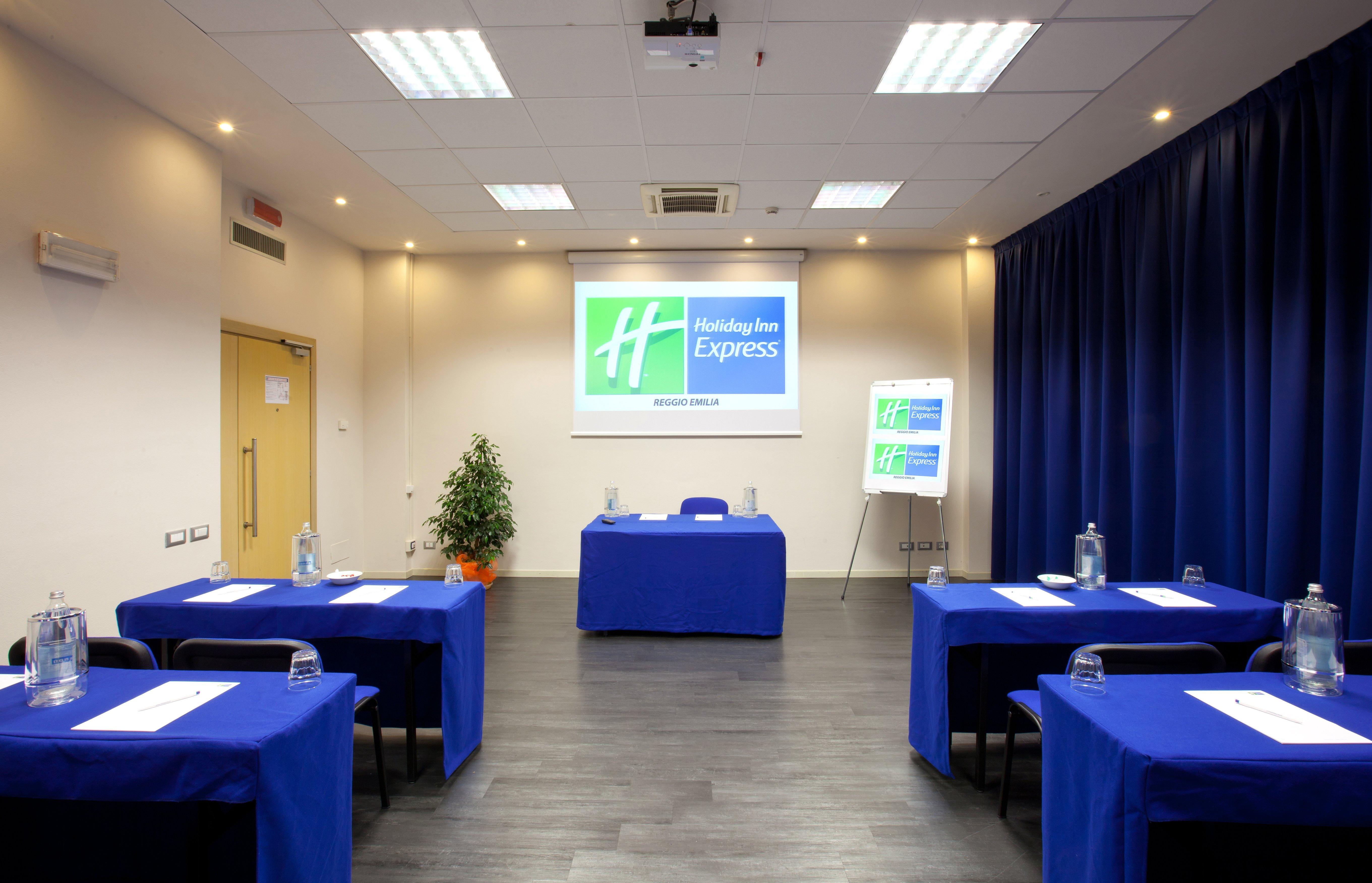 Holiday Inn Express Reggio Emilia By Ihg Exteriör bild