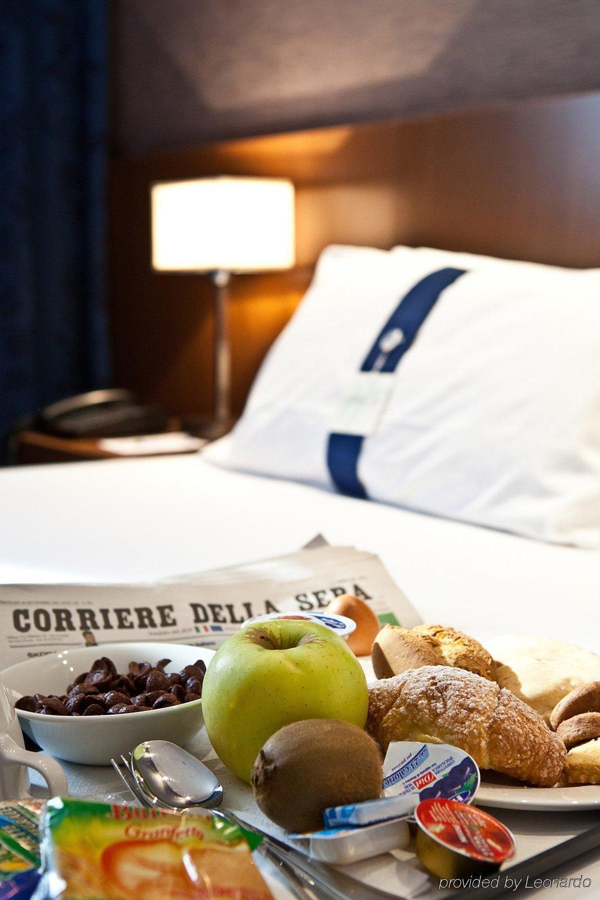 Holiday Inn Express Reggio Emilia By Ihg Rum bild
